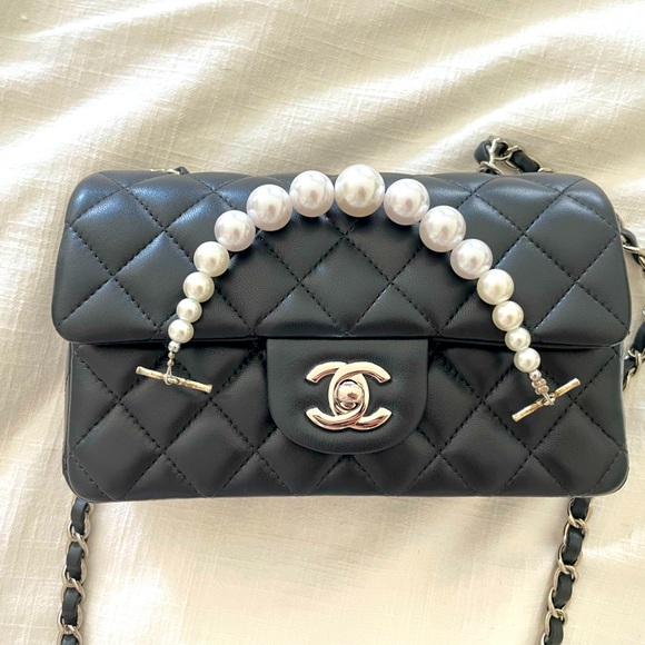 ❌SOLD❌ Authentic Chanel Rectangular Mini Flap - Picture 12 of 17